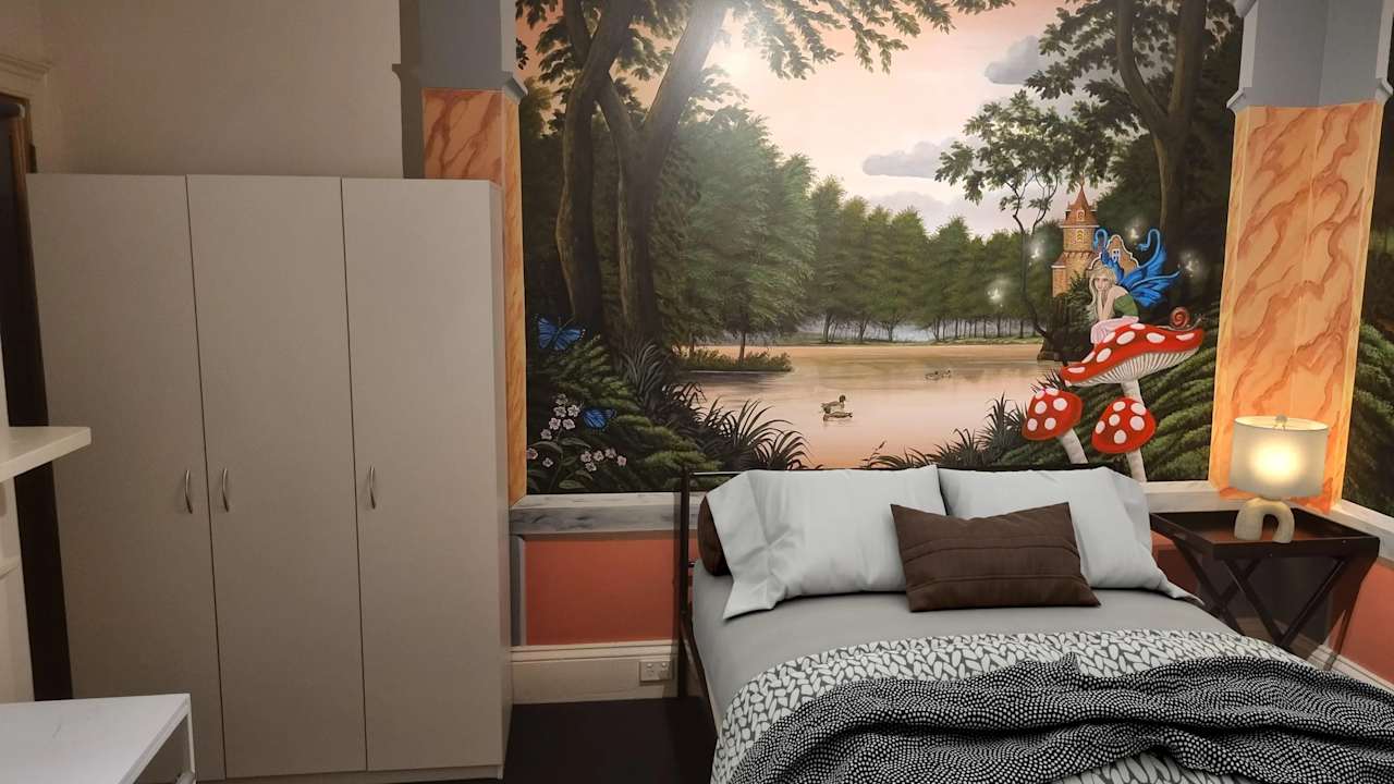 Furnished room in a share house