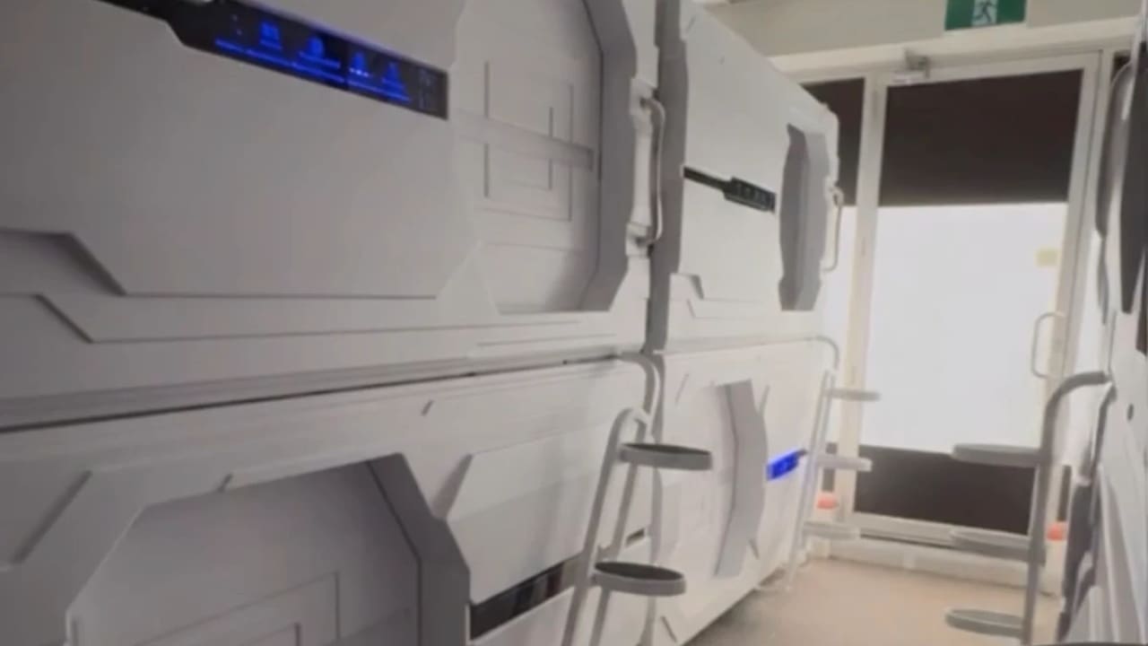 Furnished room in a flatshare