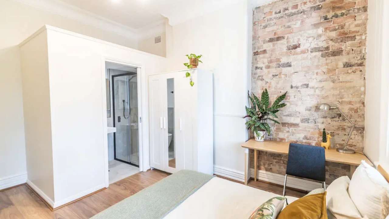 Furnished room studio flat for rent