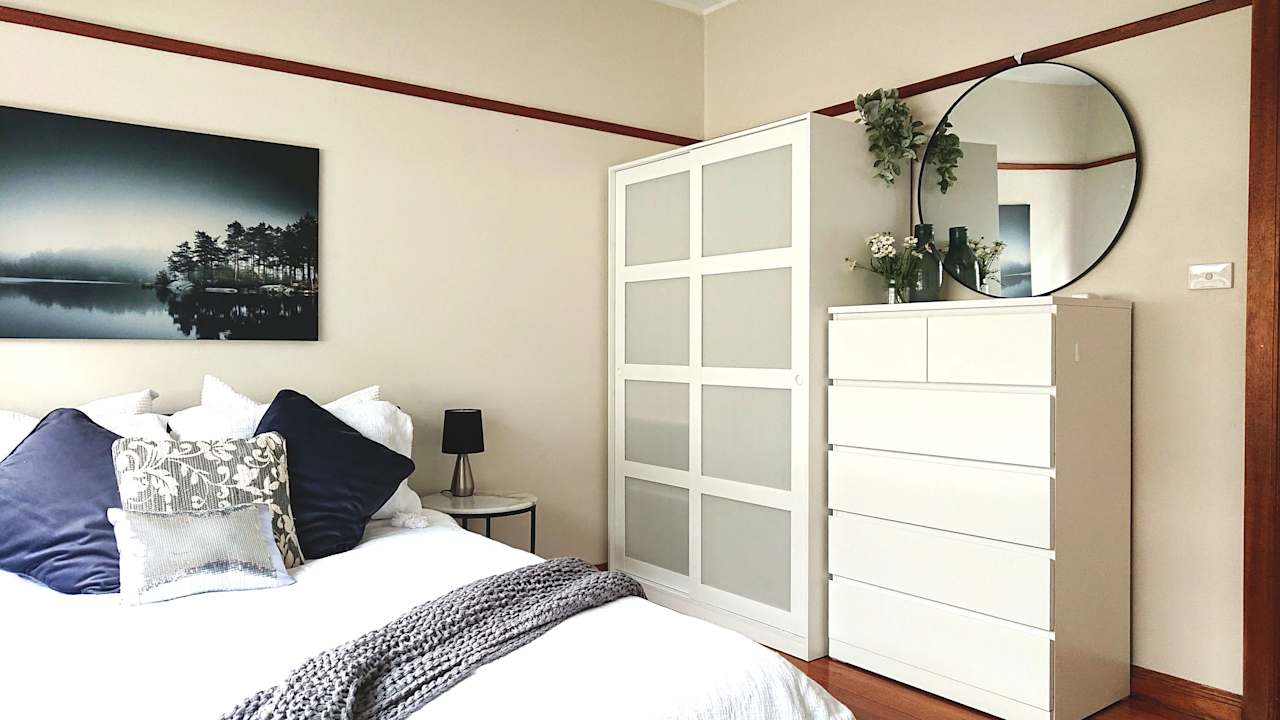 Furnished room in a share house