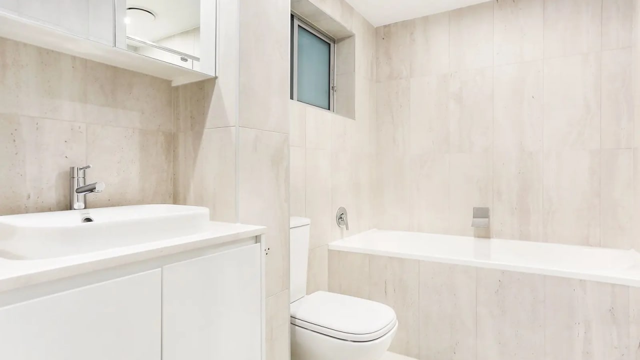 Room with ensuite in a flatshare