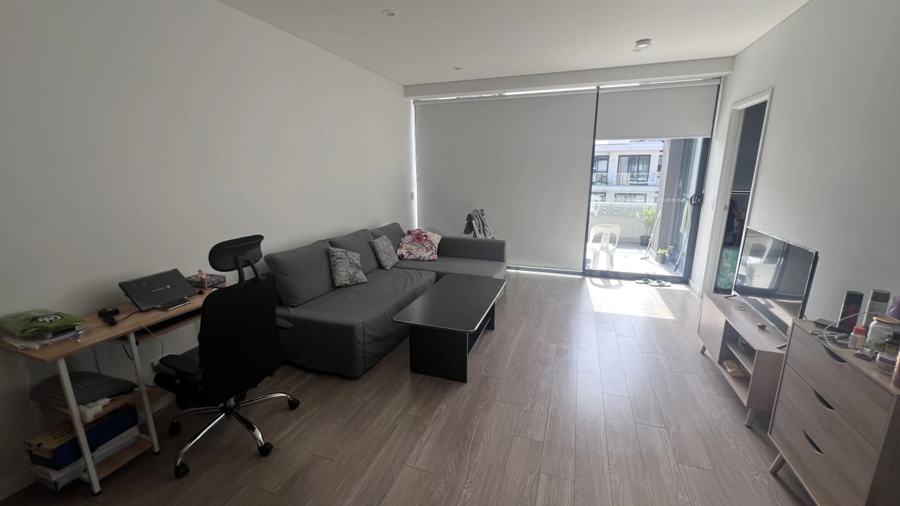 Furnished room with own bathroom