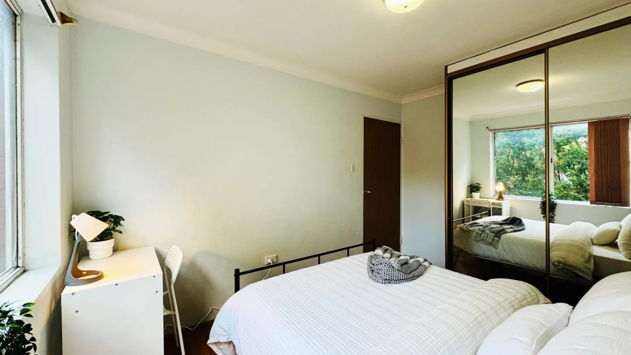 Furnished room in a share house