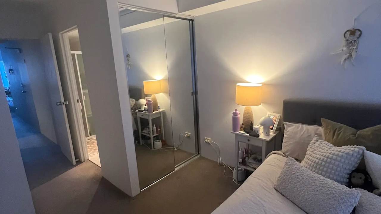 Unfurnished room with ensuite in a flatshare