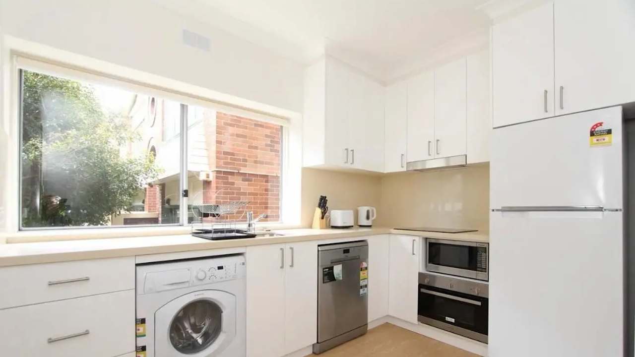 Whole property with 2 rooms for rent