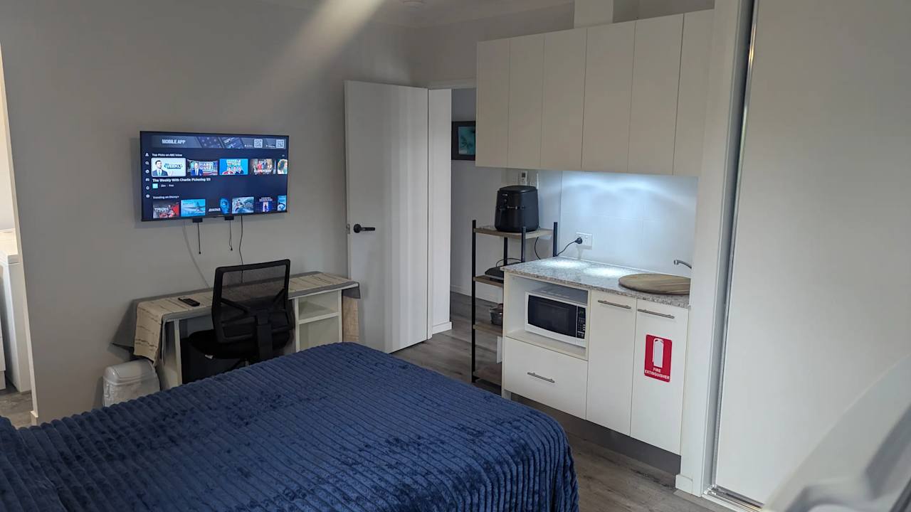 Furnished room with ensuite in a share house