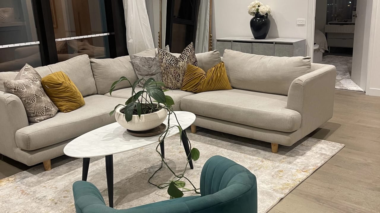 Furnished room in a flatshare