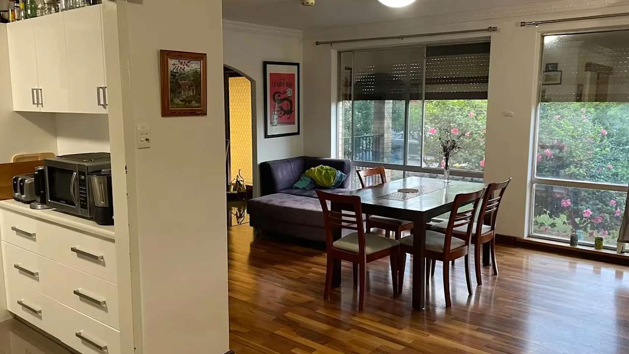 Room in a share house