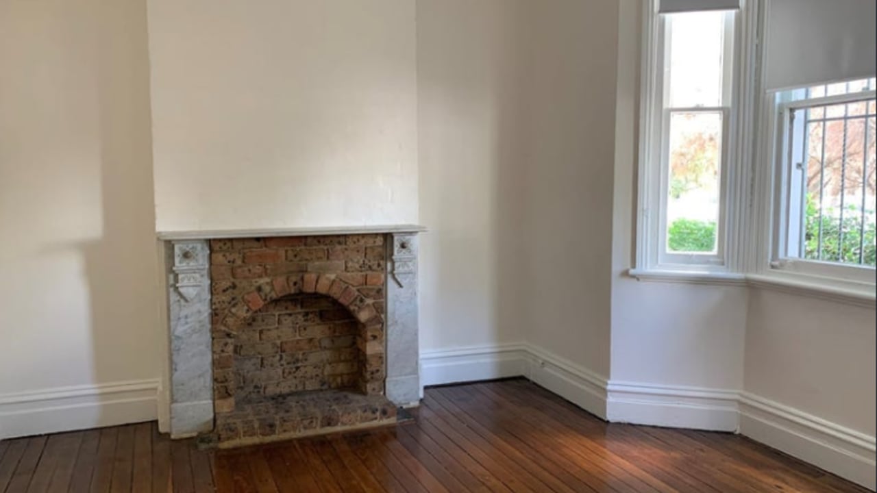 Room in a share house