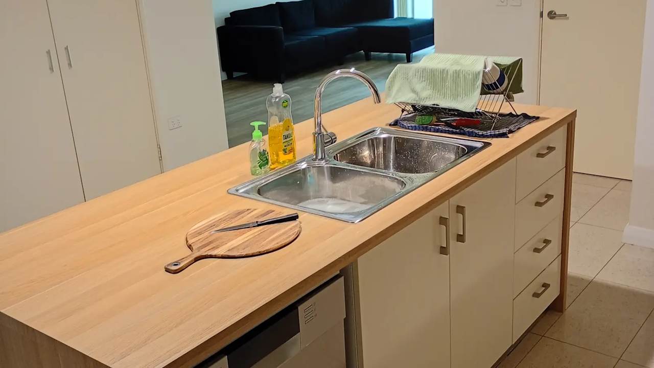 Unfurnished room with ensuite in a flatshare