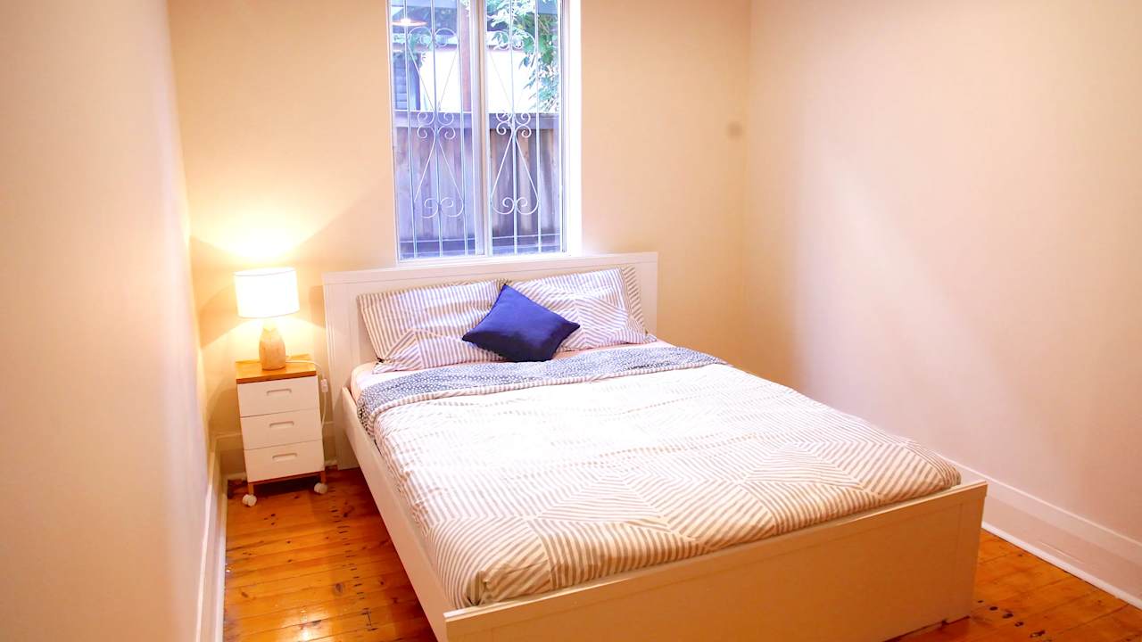 Furnished room in a share house