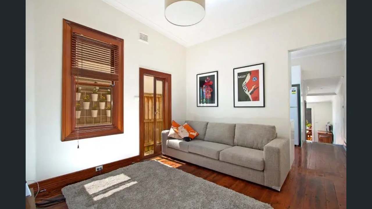 Whole property with 2 rooms for rent