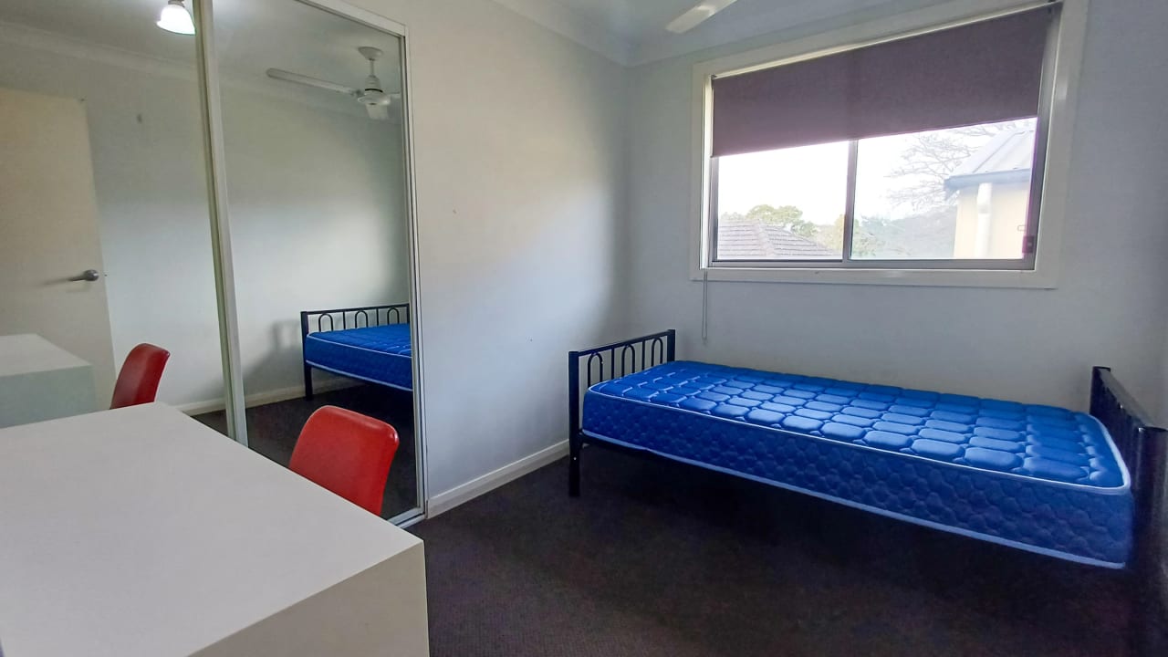 Furnished room in a share house