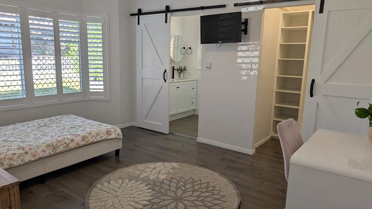 Furnished room with ensuite in a share house