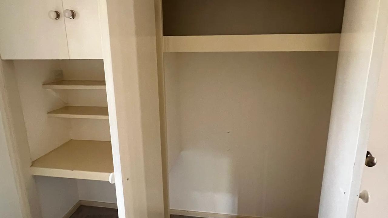 Room in a share house