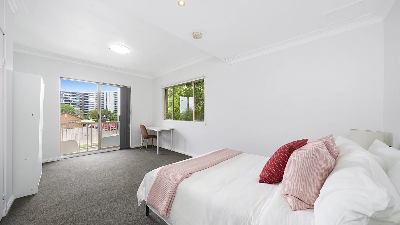 Room in a share house