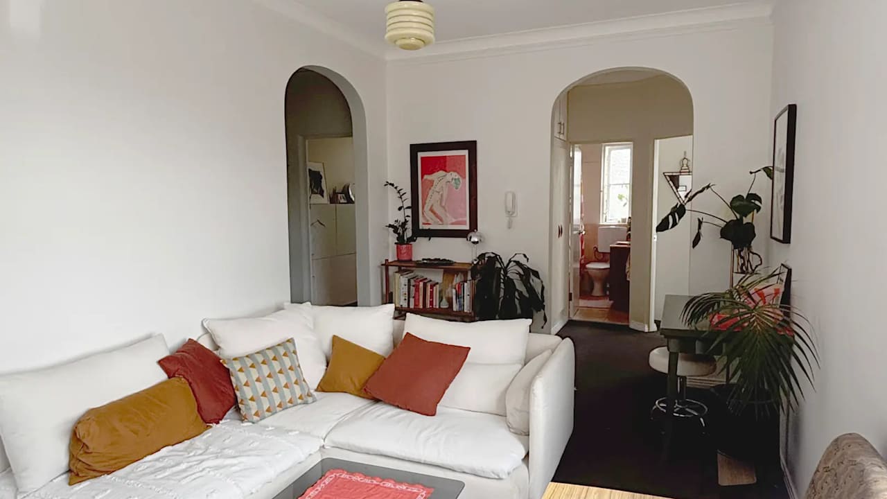 Whole property with 2 rooms for rent