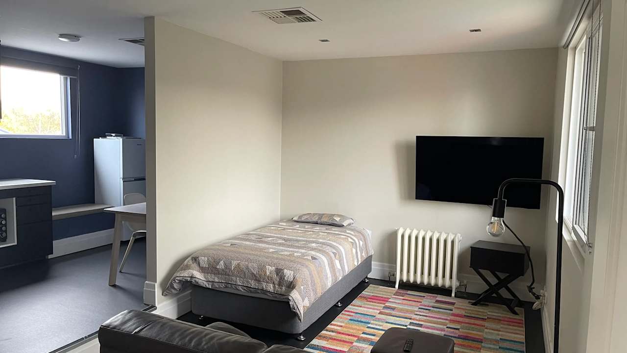 Furnished room with own bathroom