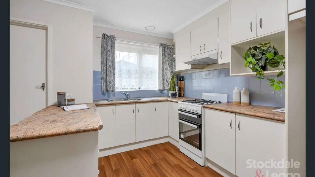 Whole property with 2 rooms for rent