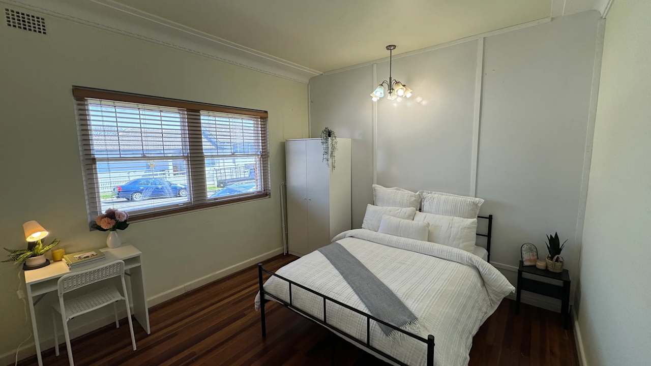 Whole property with 6 rooms for rent