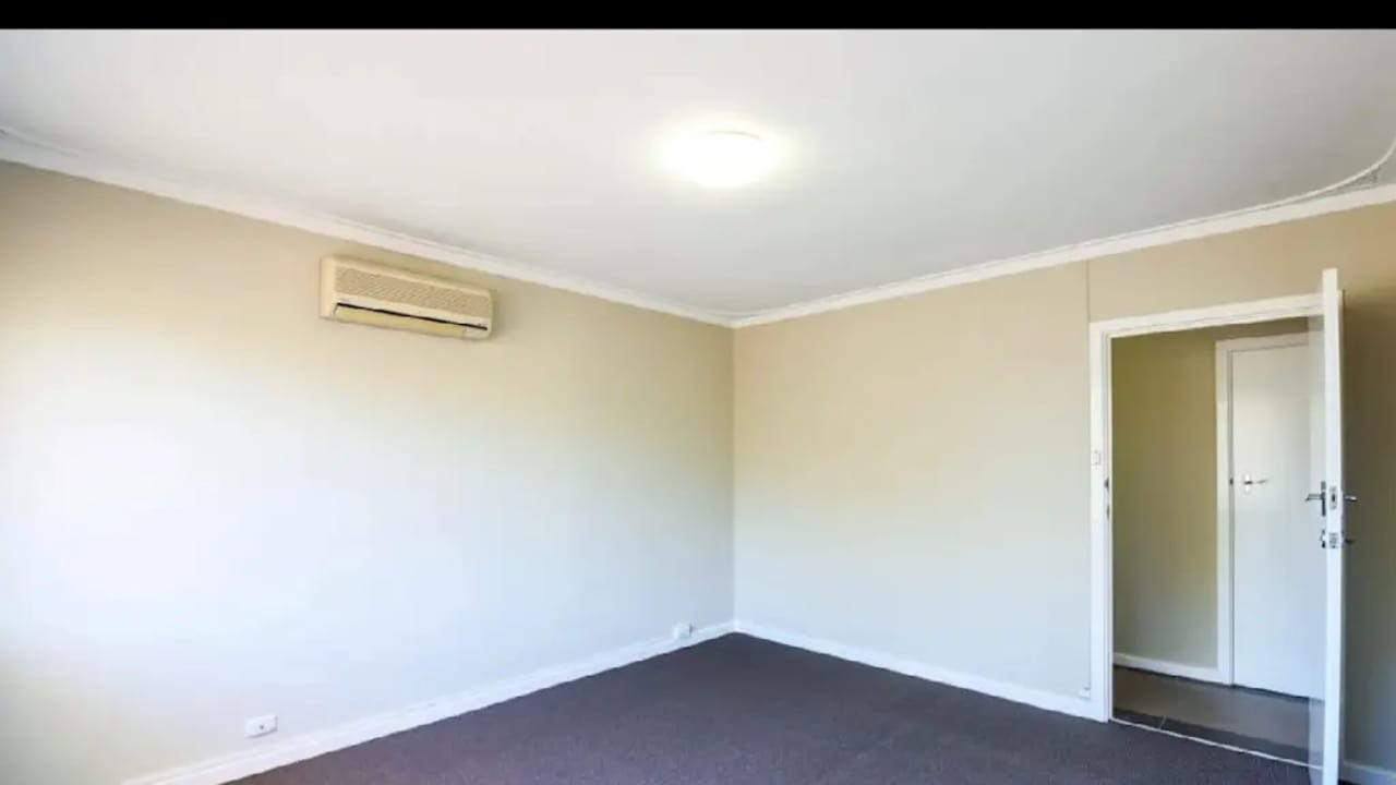 Unfurnished room in a share house