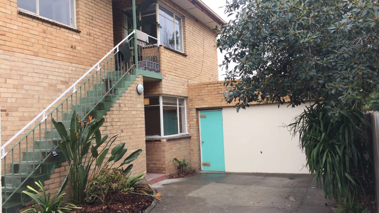 Whole property with 3 rooms for rent