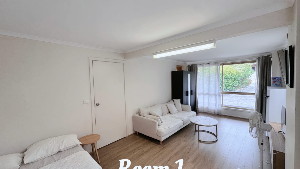 Furnished room in a share house