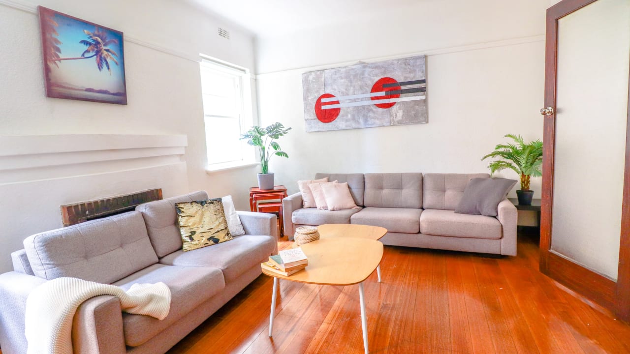 Whole property with 2 rooms for rent