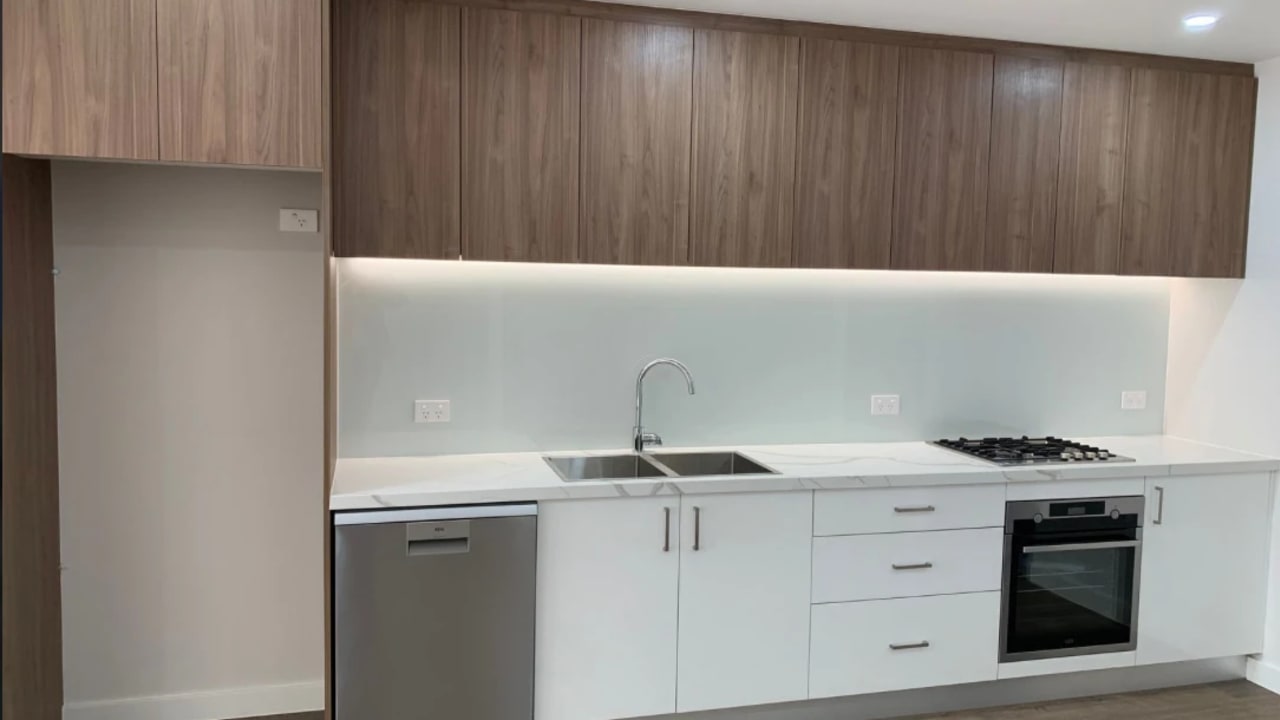 Unfurnished room with own bathroom