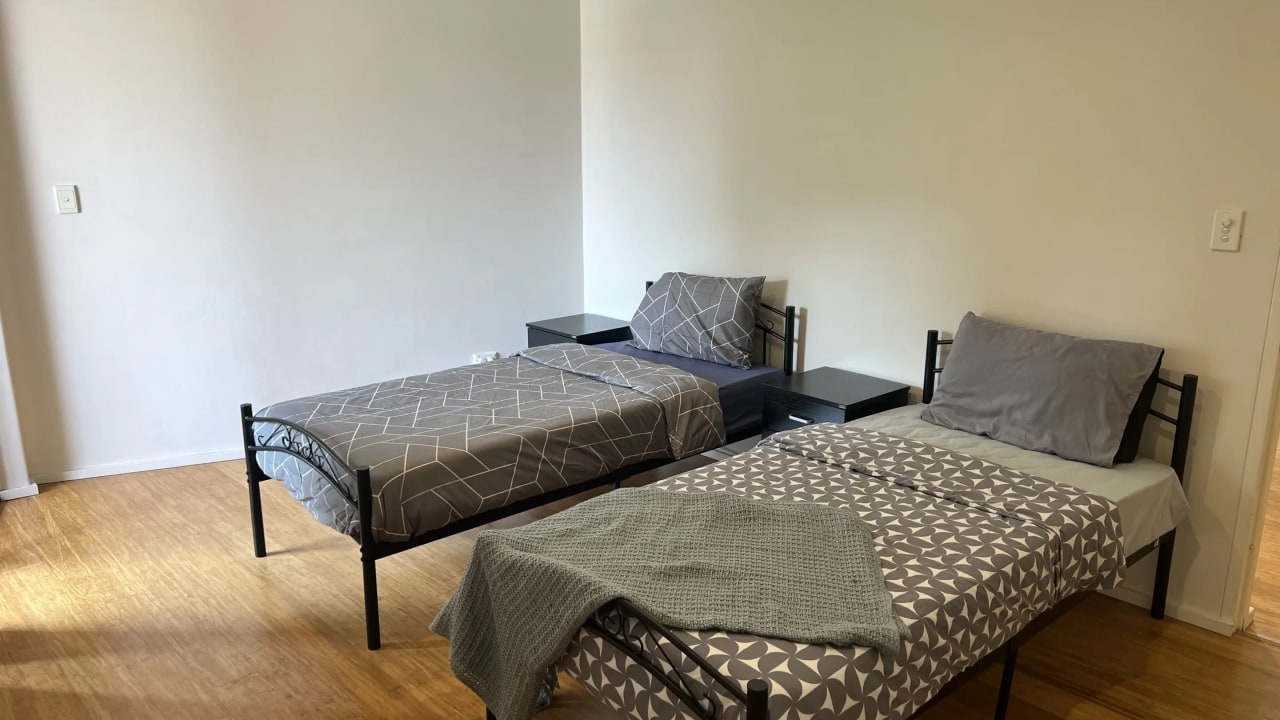 Furnished room with ensuite in a flatshare