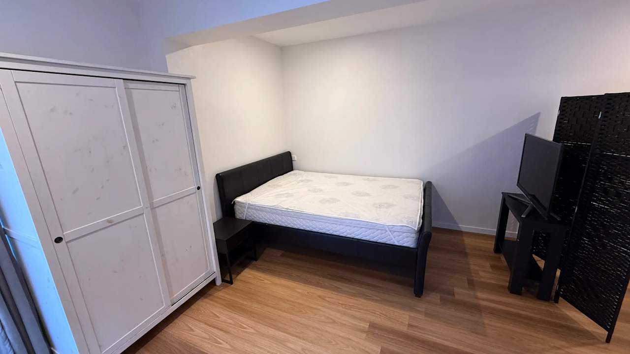 Furnished room studio flat for rent