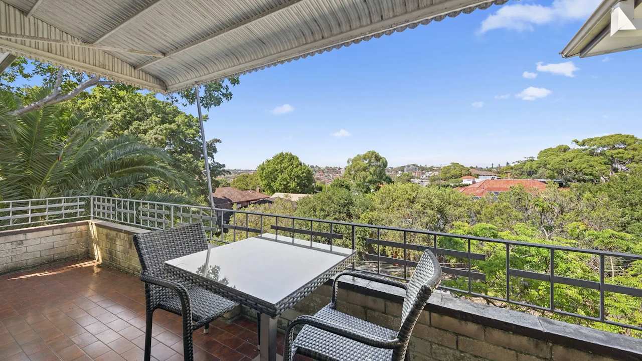 Whole property with 2 rooms for rent
