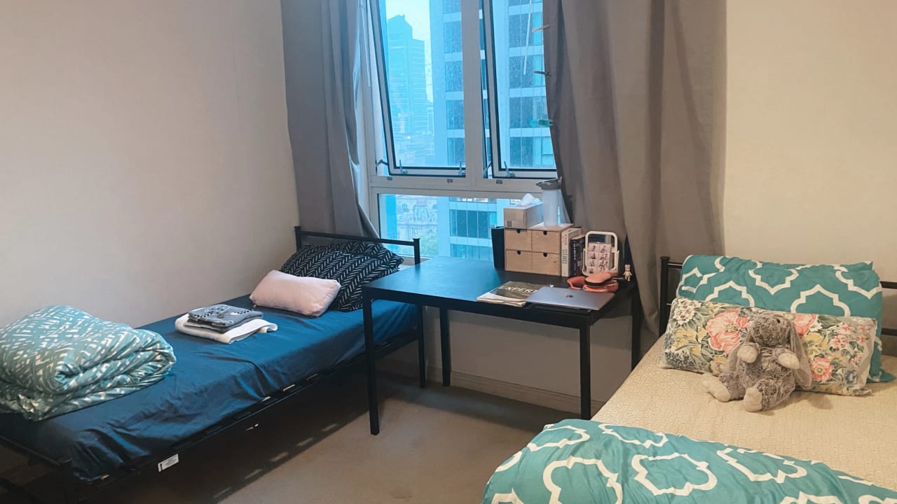 Furnished room in a flatshare