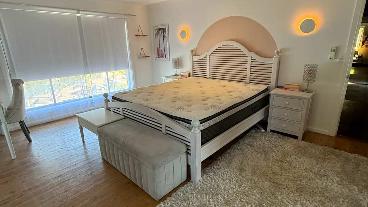 Furnished room with ensuite in a share house