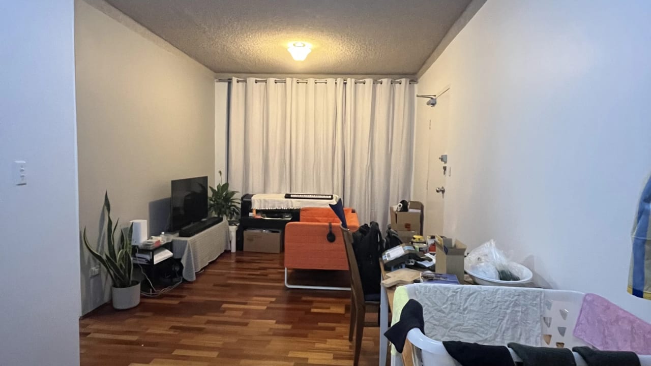 Furnished room in a flatshare