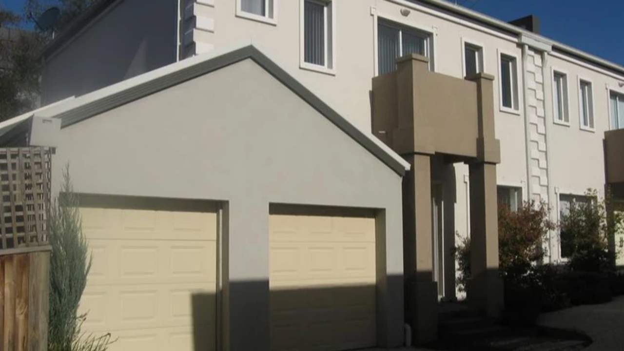 Furnished room with ensuite in a share house