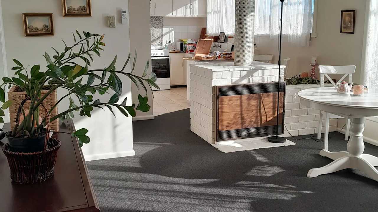 Unfurnished room in a flatshare