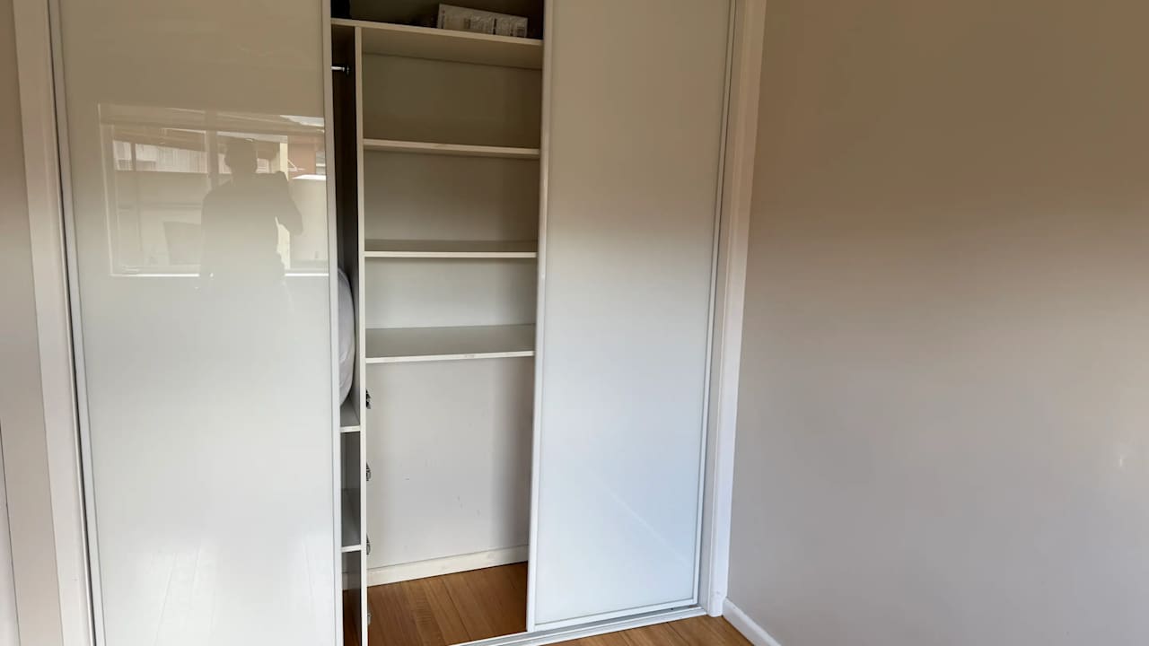 Room in a share house