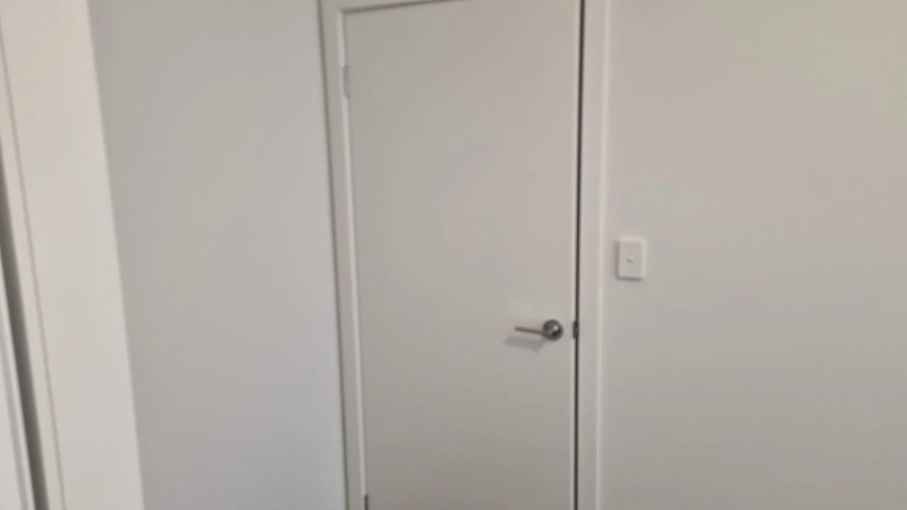 Unfurnished room in a share house