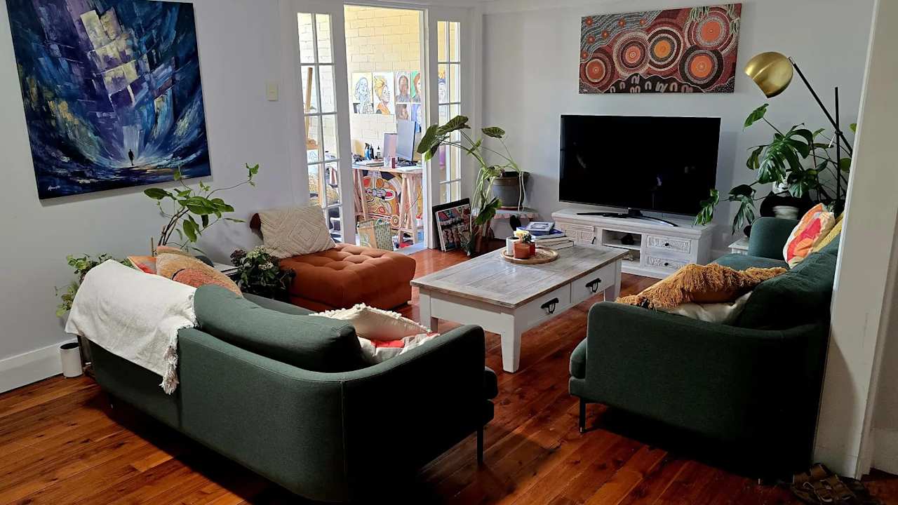 Furnished room in a flatshare