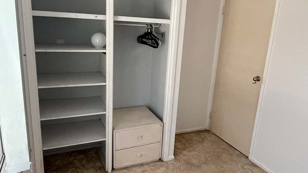 Unfurnished room in a share house