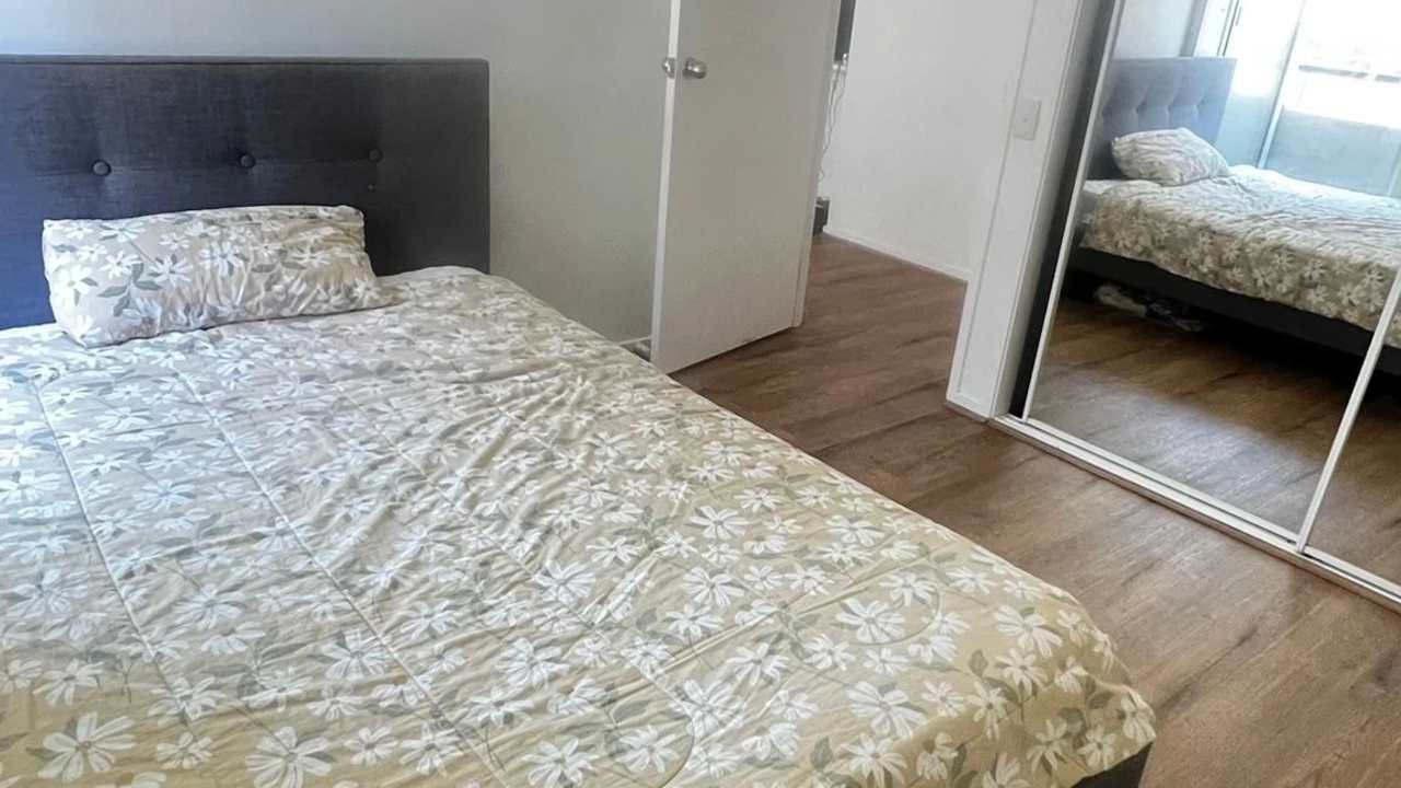 Furnished room in a flatshare