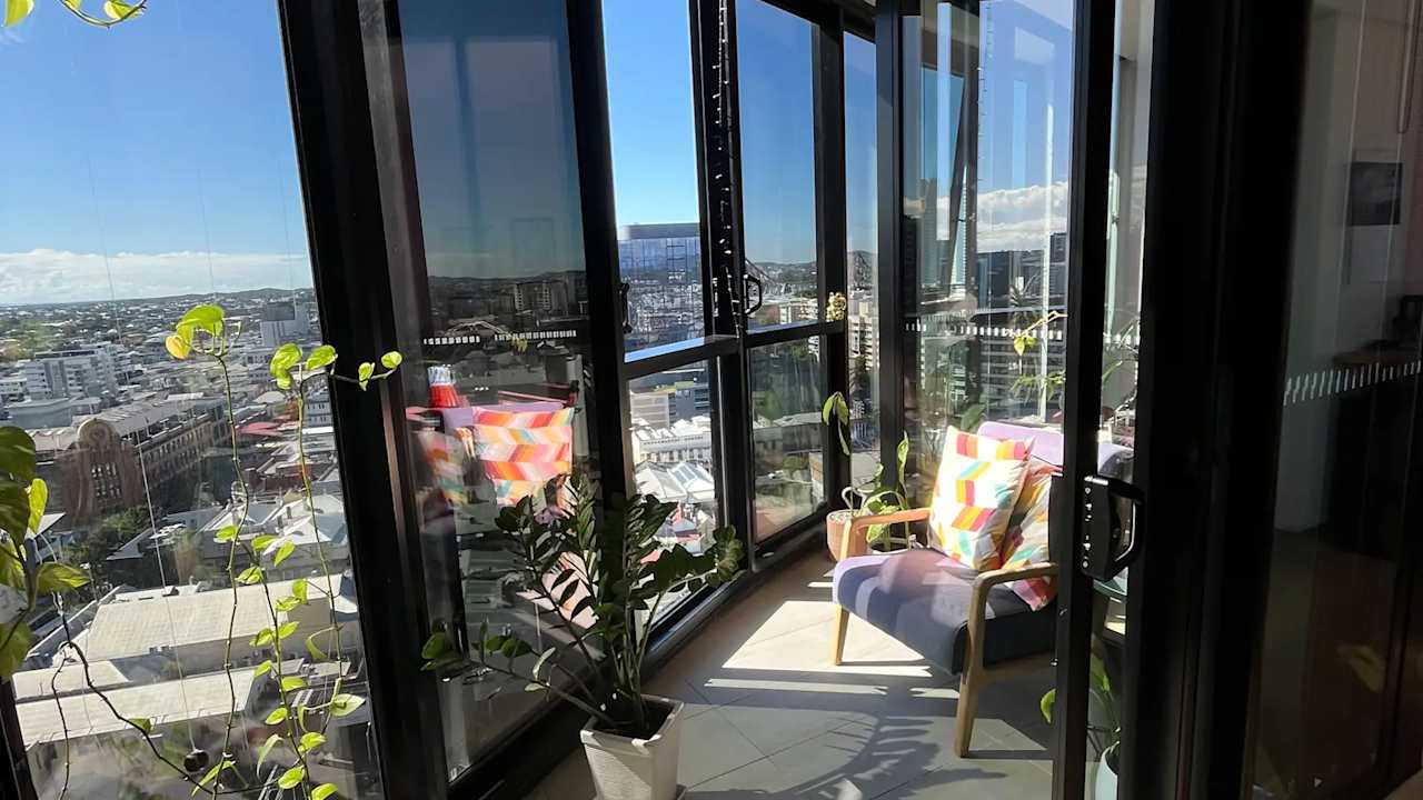 Whole property with 2 rooms for rent