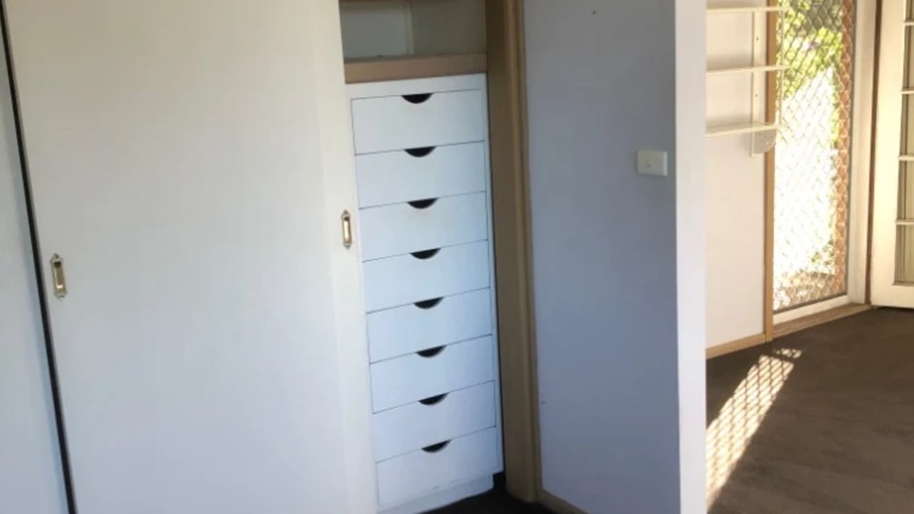 Room in a share house