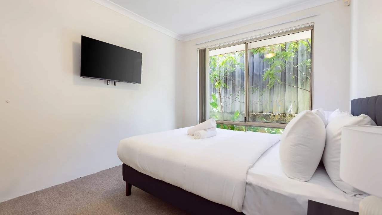Whole property with 4 rooms for rent