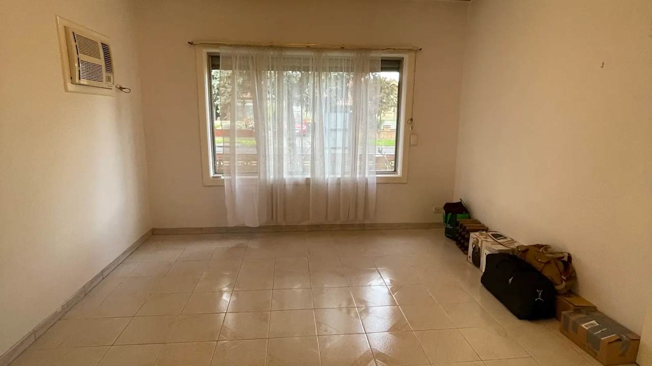 Unfurnished room in a share house