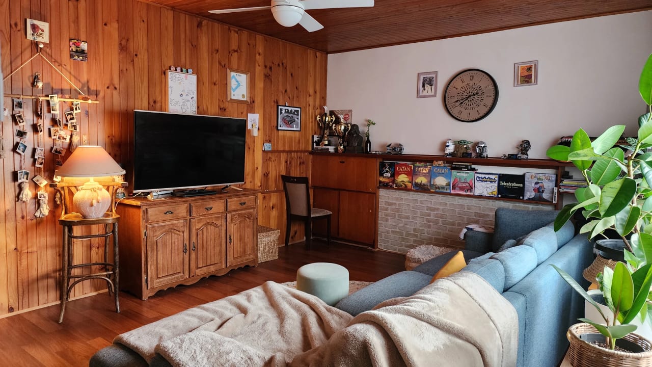 Room in a share house