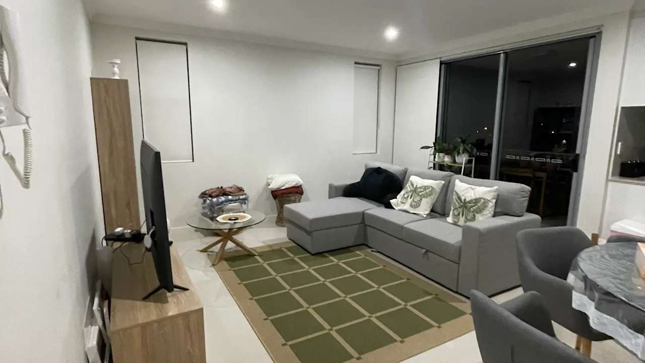 Unfurnished room with own bathroom
