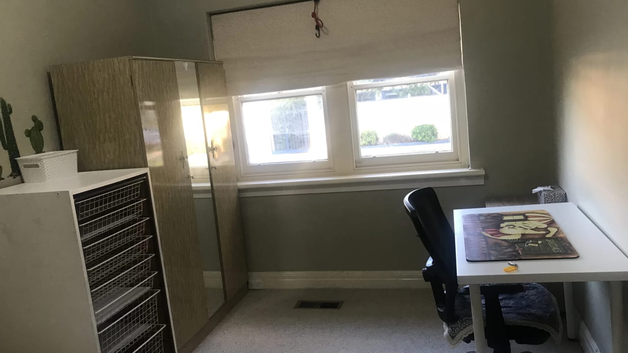 Furnished room in a share house