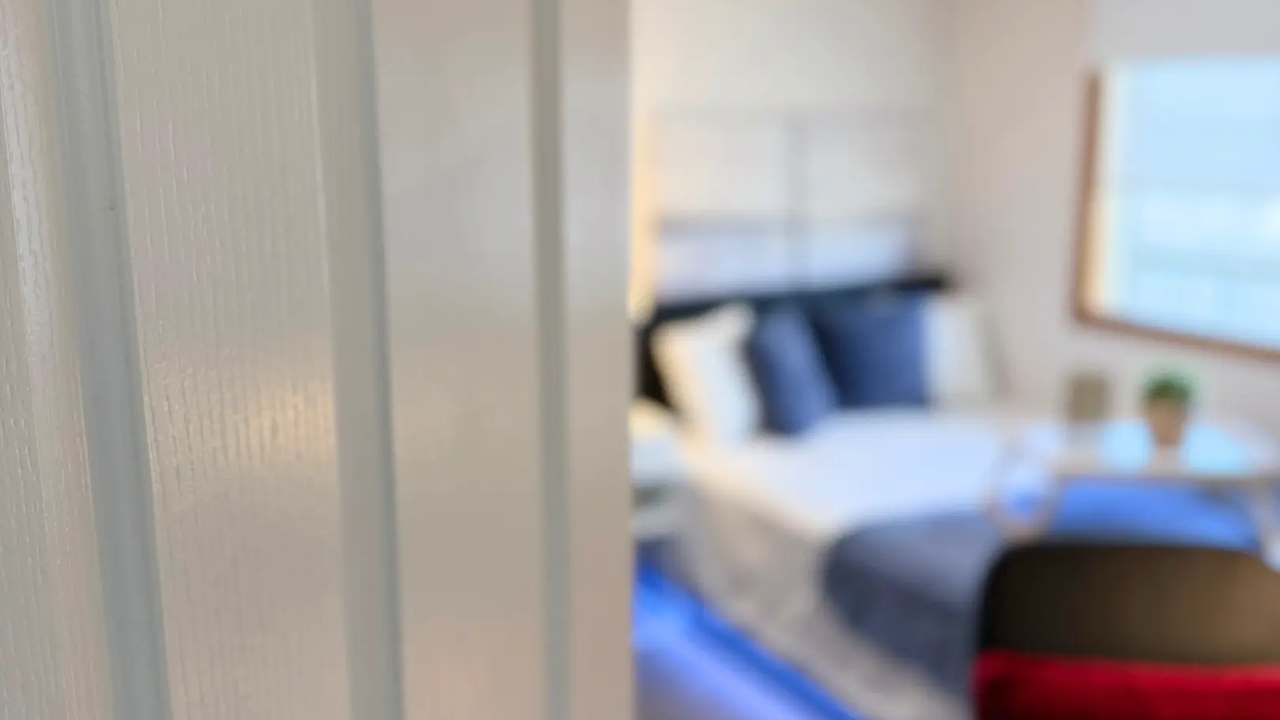 Furnished room in a share house